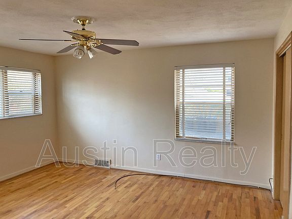 4th image of 8121 Whitburn Dr #1