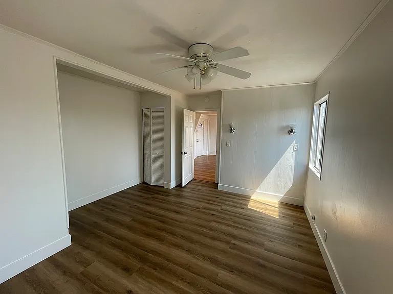 226 Washington St — Photo 7