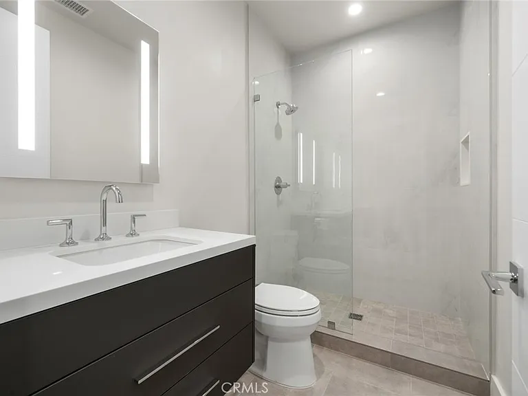 1511 Cliff Dr — Photo 10