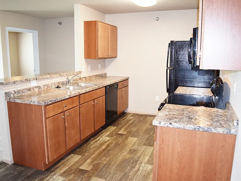 Oakview Apartments 1410 — Photo 31