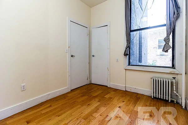 Rented by EXR | media 5