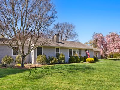 98 Boston Post Road, Old Lyme, CT, 06371