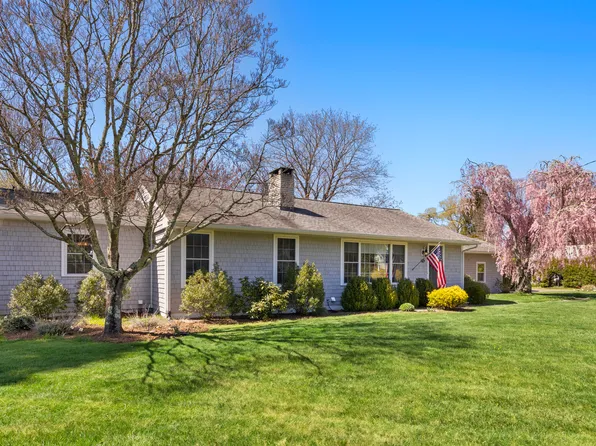 98 Boston Post Road, Old Lyme, CT 06371