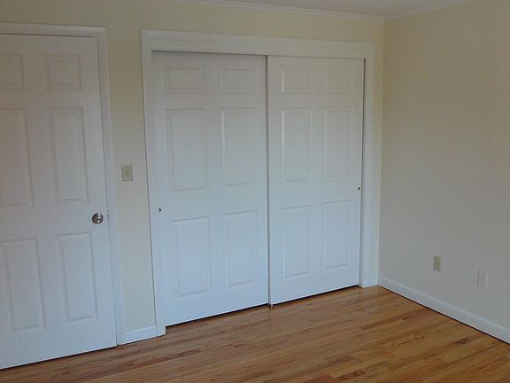 4th image of 67 Robin Rd Floor 2