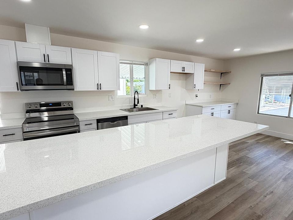 1st image of 6154 S Walnut St #24