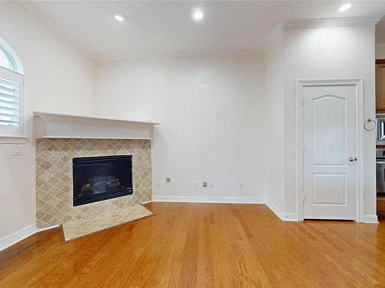 1502 Birdsall St — Photo 17