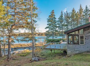 36 Bayberry Ln, South Thomaston, ME 04858