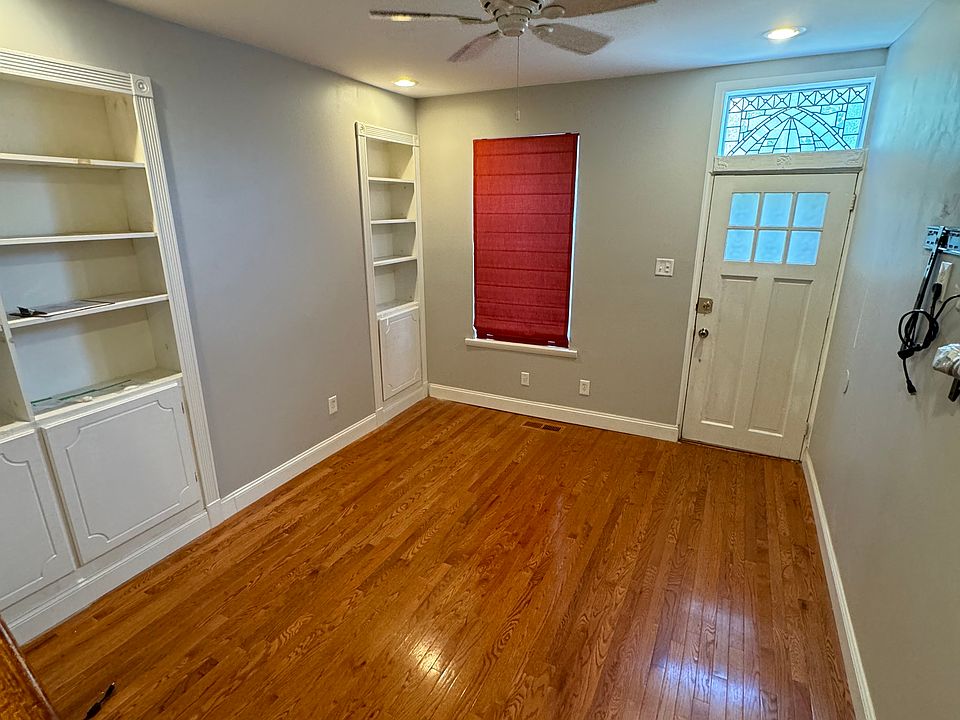 1st image of 442 N Sloan St