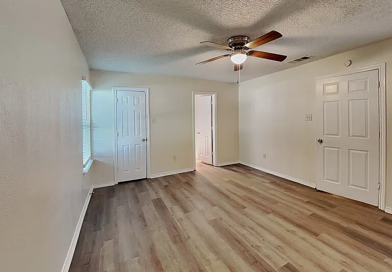 3405 Republic Dr — Photo 7
