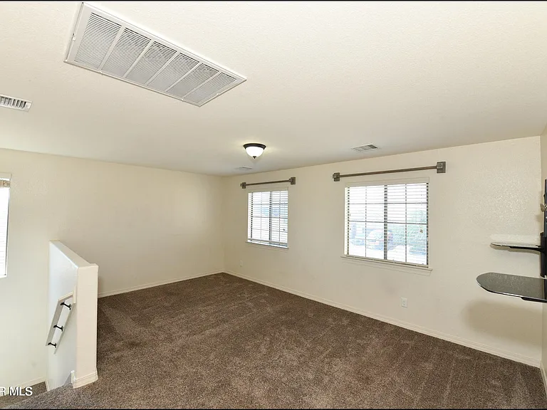14309 S Cave Ave — Photo 44