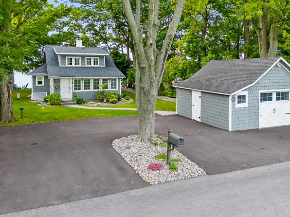 145 Burtis Point Rd, Owasco, NY 13021