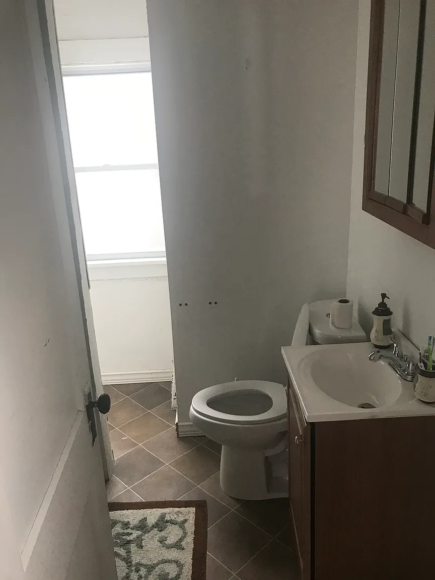 10706 Dove Ave photo 1