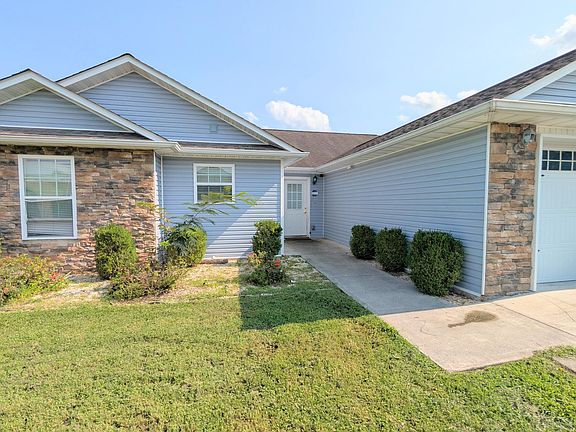 5th image of 447 Cornus Ave