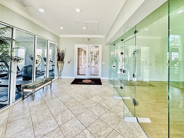 1820 Florida Club Cir #CIRCLE2210 — Photo 37