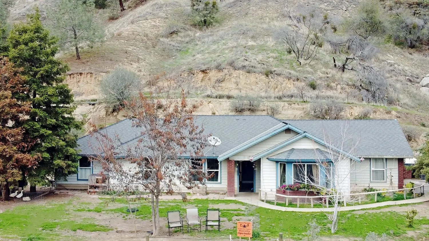 30275 Gooseberry Ln photo 1