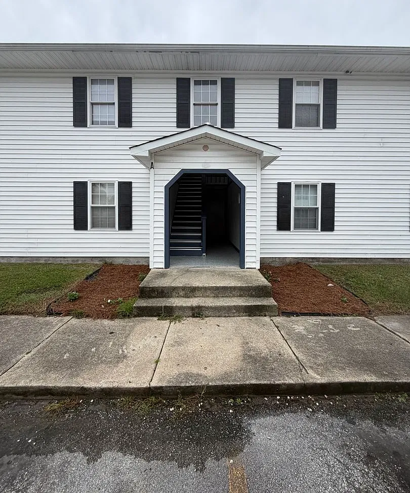 505 Corbin St — Photo 1