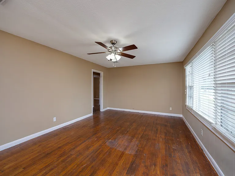 304 Harris Blvd — Photo 20