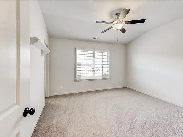 16 Lochurst Ln — Photo 14