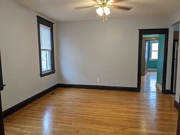 3rd image of 5646-5648 Phillips Ave Floor 2