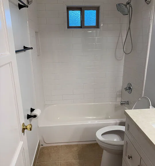 4125 1/2 W Toluca Lake Ave — Photo 14