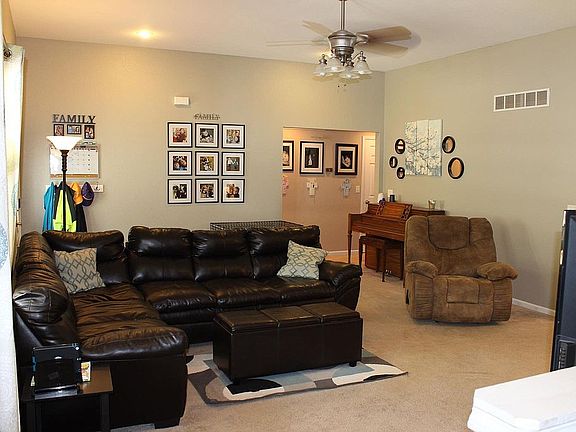 Living room with 10’ ceiling