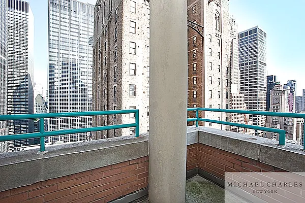 Rented by Michael Charles New York | media 15