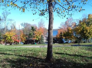 897 White Clover Beach Rd, Detroit Lakes, MN 56501