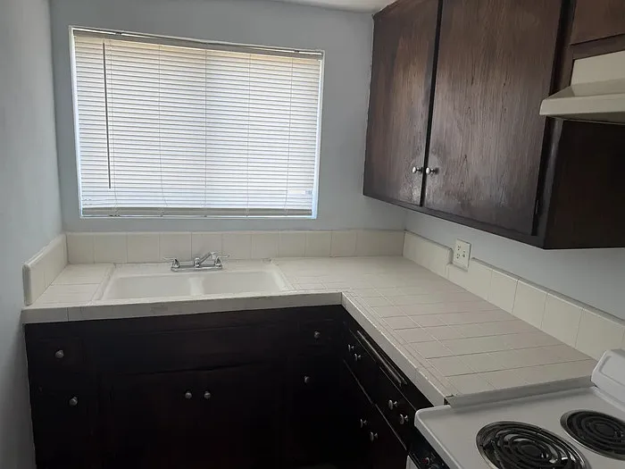 1 bed, 1.0 bath, $1,700 — Photo 4