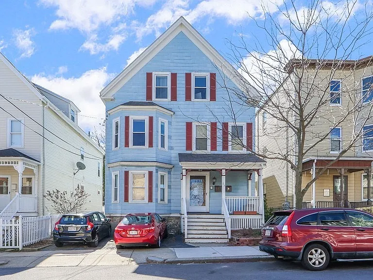 57 Harbor View St #3 — Photo 1