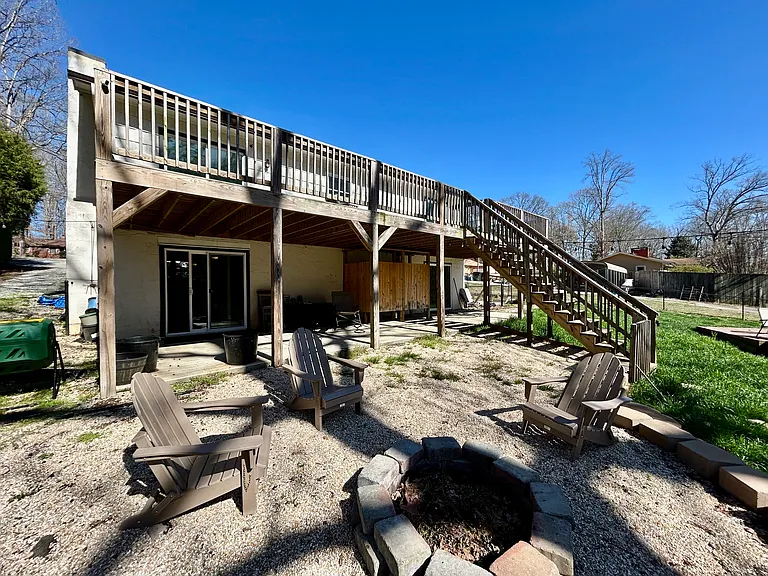 2678 Lake Shore Rd S — Photo 10