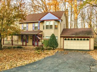 549 Druid Hill Rd NE, Vienna, VA 22180