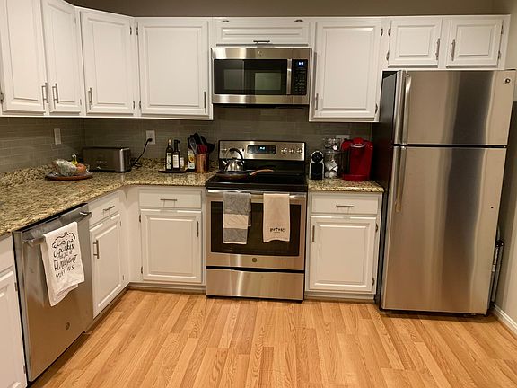 5th image of 4843 Willett Pkwy #83