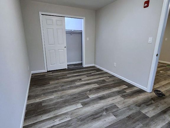 2nd image of 5601 Ormes St