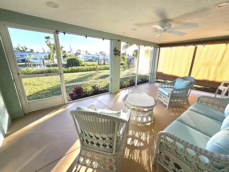 Screened lanai