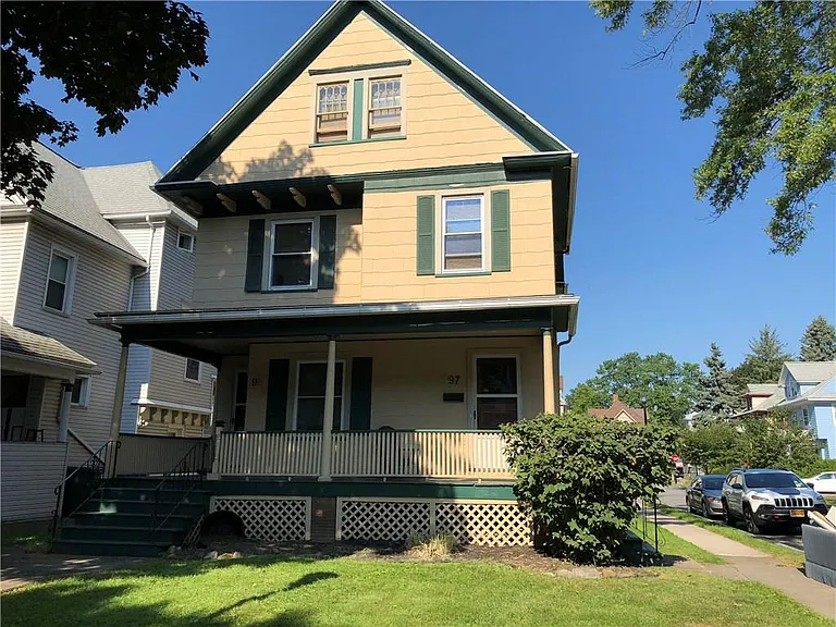 95 Avondale Park #95 — Photo 7