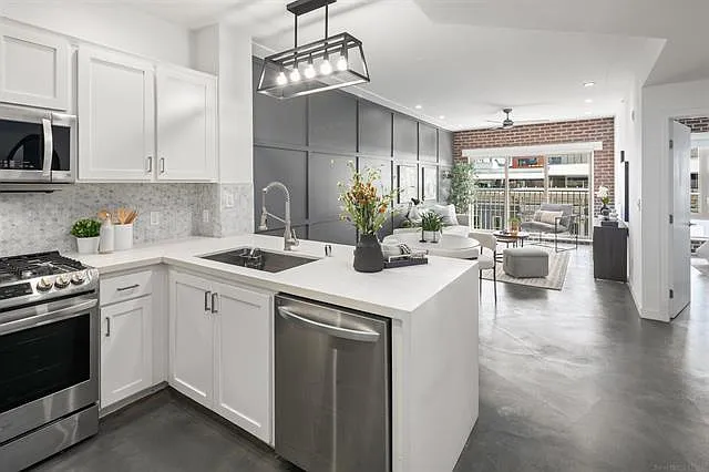 450 J St #5151