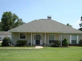 8280 Cecil Dr, Denham Springs, LA 70706