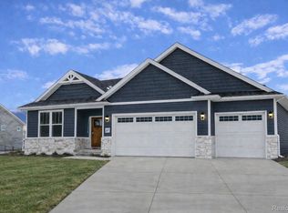 659 Round Rock Dr, Howell, MI 48843