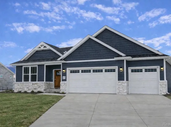 659 Round Rock Dr, Howell, MI 48843