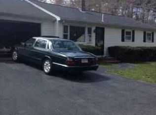 37 Susan Ln, Middleboro, MA 02346