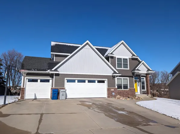2721 Boulder Ridge Dr NW, Rochester, MN 55901
