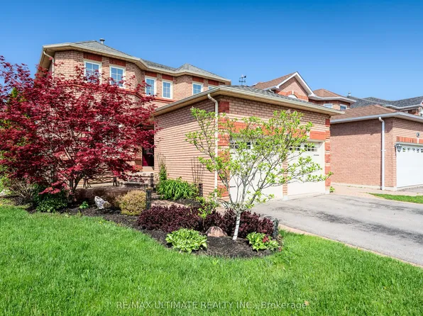 54 Waller St, Whitby, ON L1R 1Z8