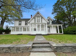 2 Pine St, Windsor, VT 05089