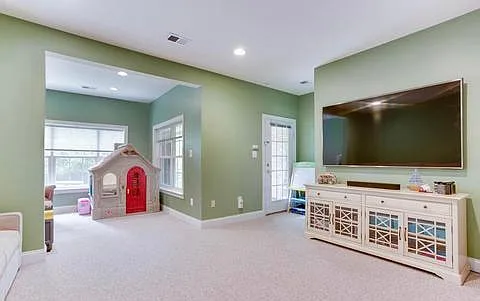 2731 Cabernet Ln — Photo 9