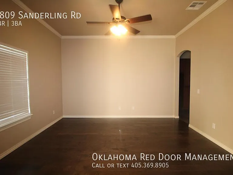 5809 Sanderling Rd — Photo 7
