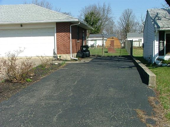 2nd image of 2339 Cadie Ave