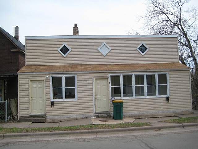 820 W 4th Street