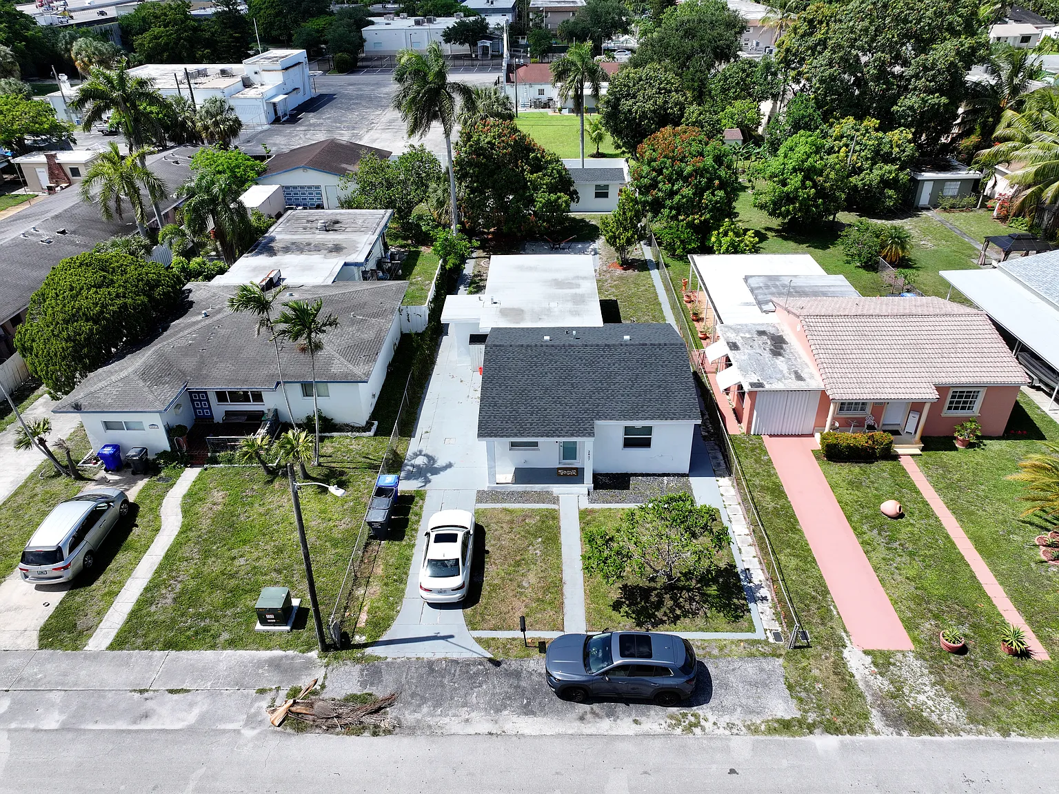 1 bed, 2250 sqft, $1,800 — Photo 2