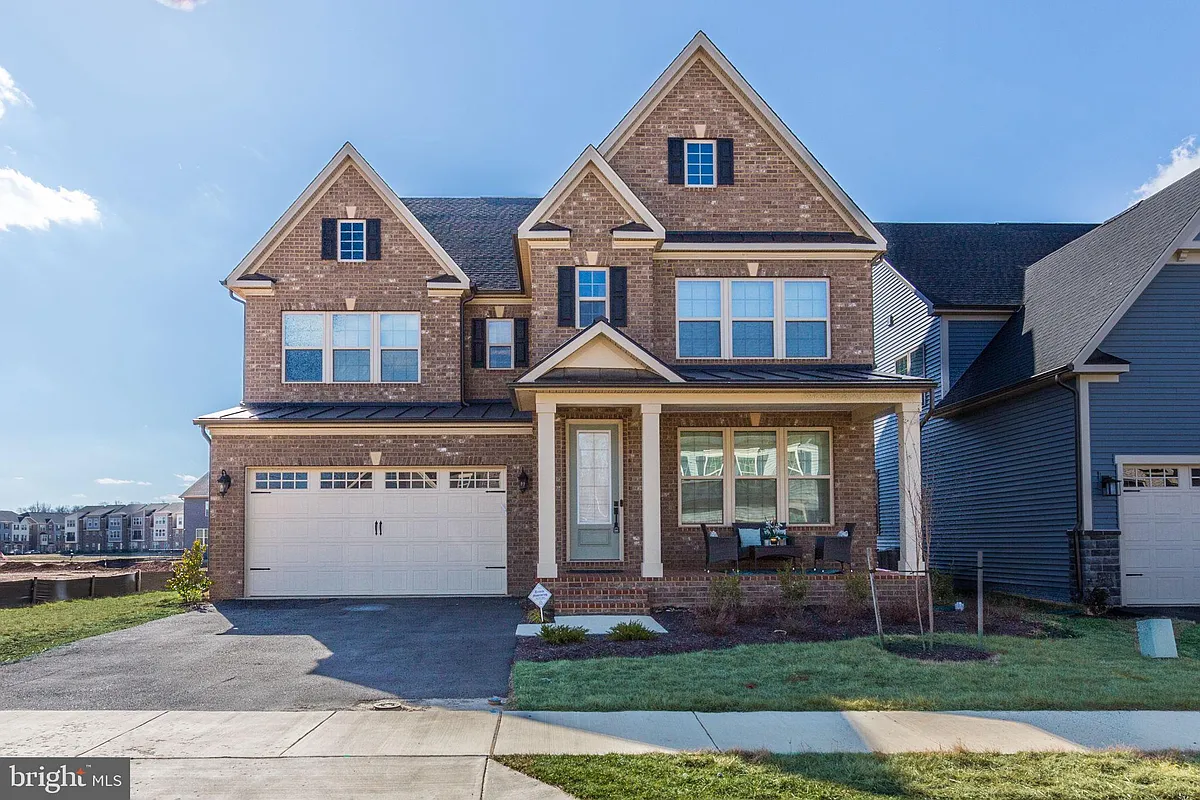 Building Photo - 6547 Clubhouse Dr