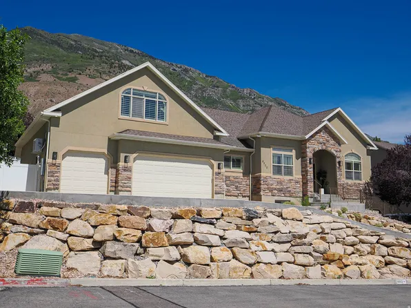 9502 N Aztec Dr, Cedar Hills, UT 84062